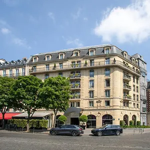Barriere Fouquet's 5*, París Francia